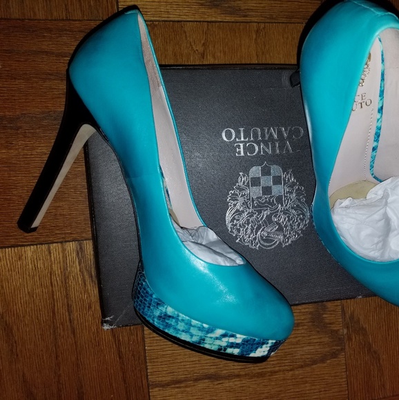Vince Camuto Heels - Picture 5 of 6